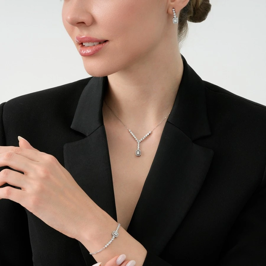 0.30 Karat Pırlanta Baget Küpe - 4