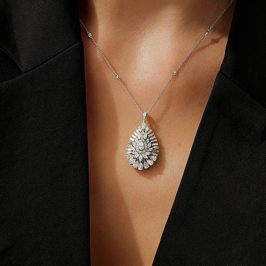 2.40 Karat Pırlanta Baget Taşlı Damla Kolye - 3