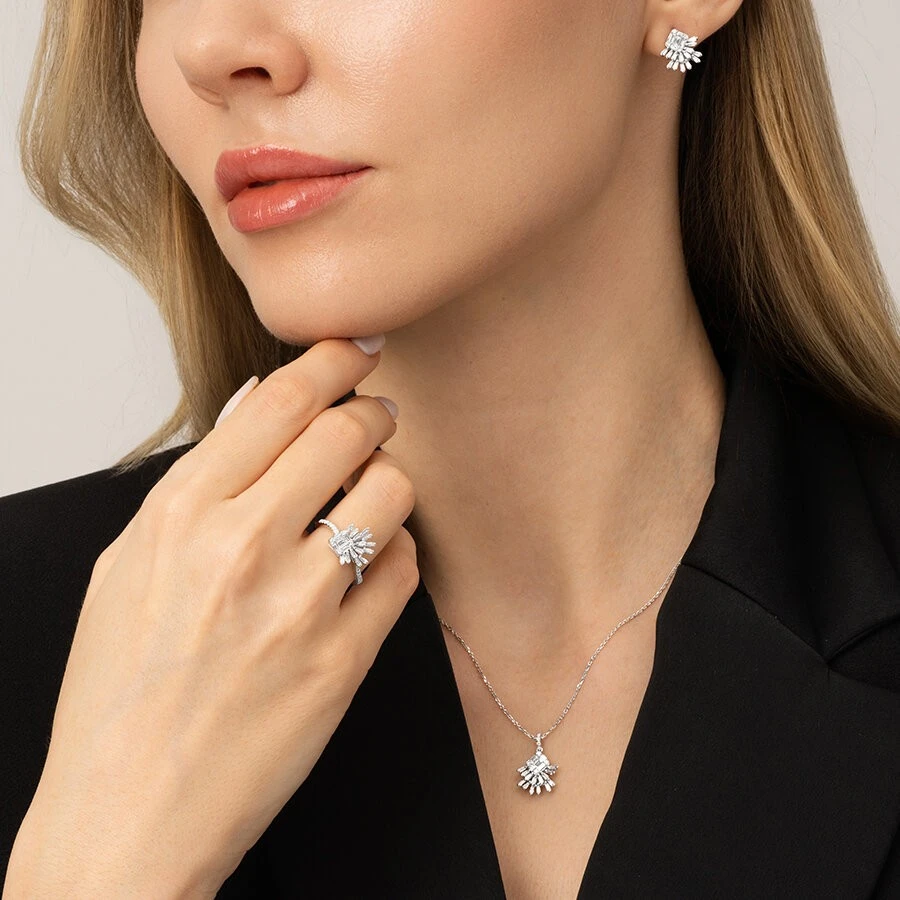 0.36 Karat Pırlanta Baget Yüzük - 4