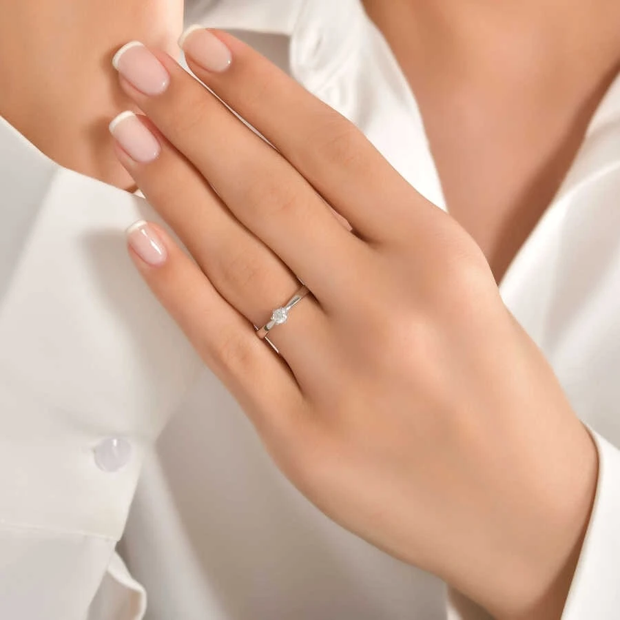 0.15 Karat Pırlanta Tektaş Yüzük - 3