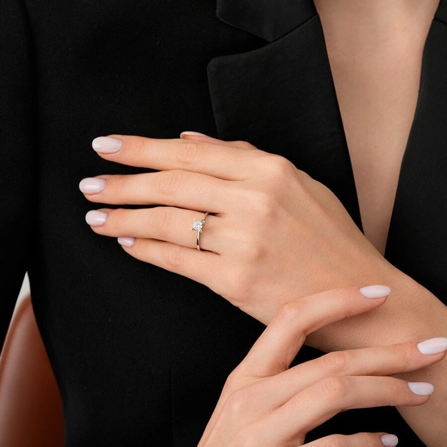 0.15 Karat Pırlanta Tektaş Yüzük - 3