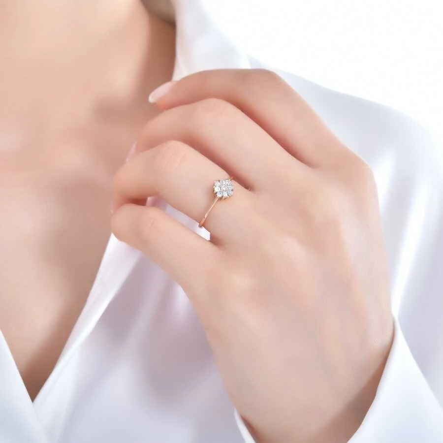 0.19 Karat Pırlanta Baget Çiçek Yüzük - 3