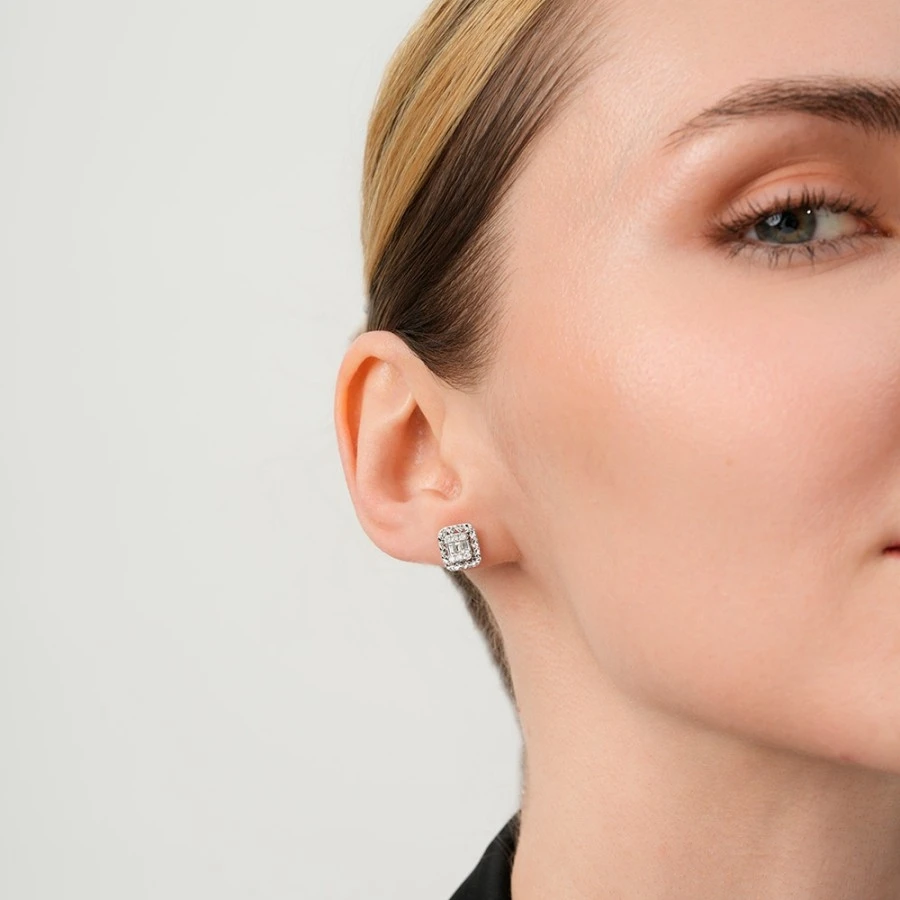 0.36 Karat Pırlanta Baget Küpe - 3