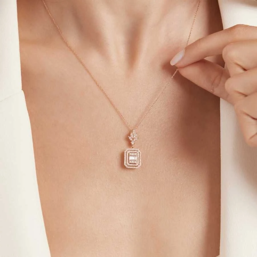 0.43 Karat Pırlanta Baget Kolye - 3