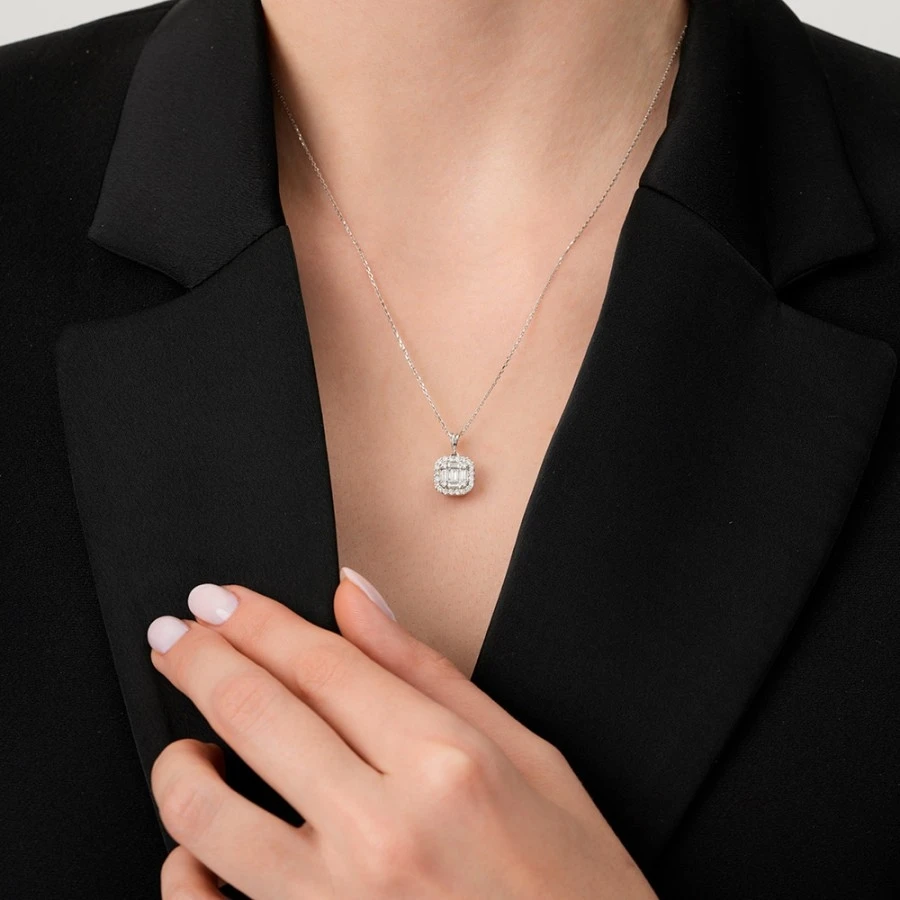 0.51 Karat Pırlanta Baget Kolye - 3