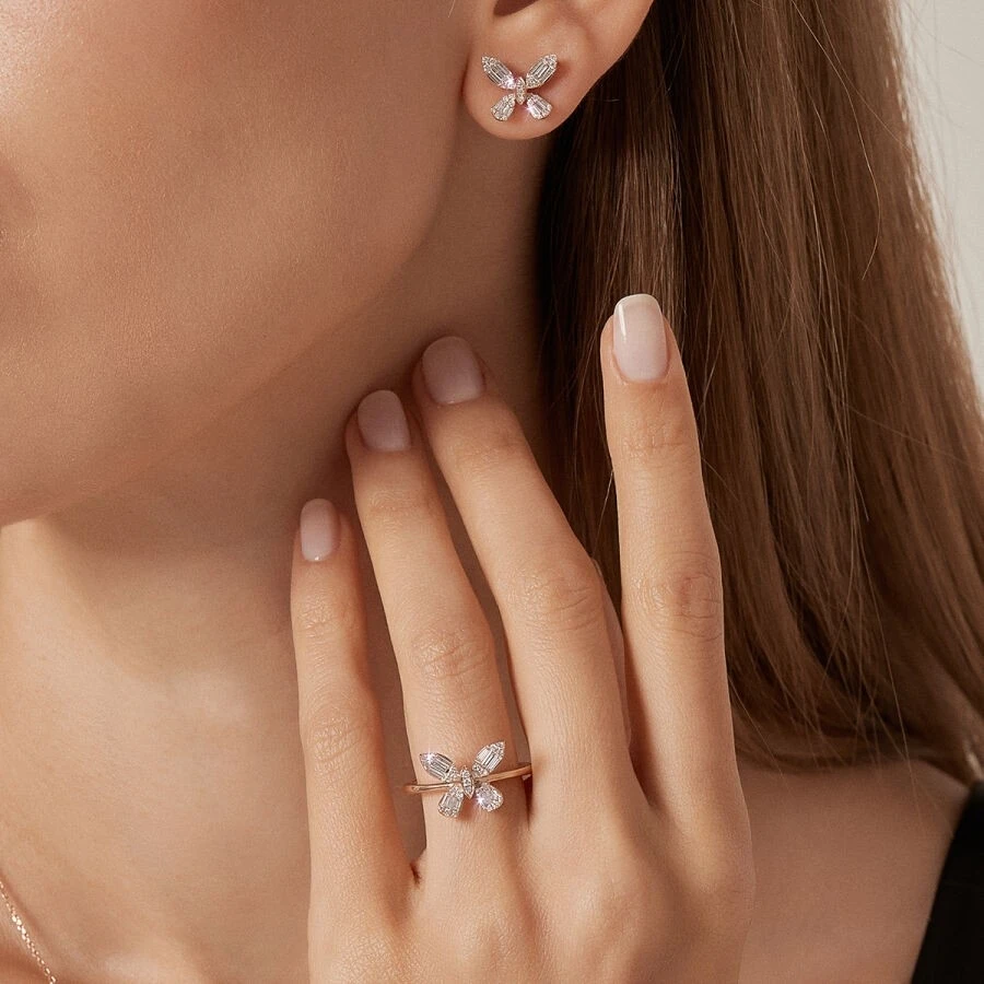 0.58 Karat Pırlanta Kelebek Baget Küpe - 3