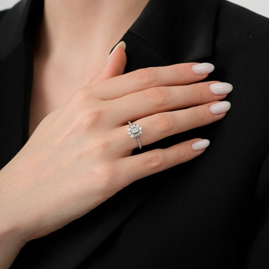 0.61 Karat Pırlanta Baget Yüzük - 3