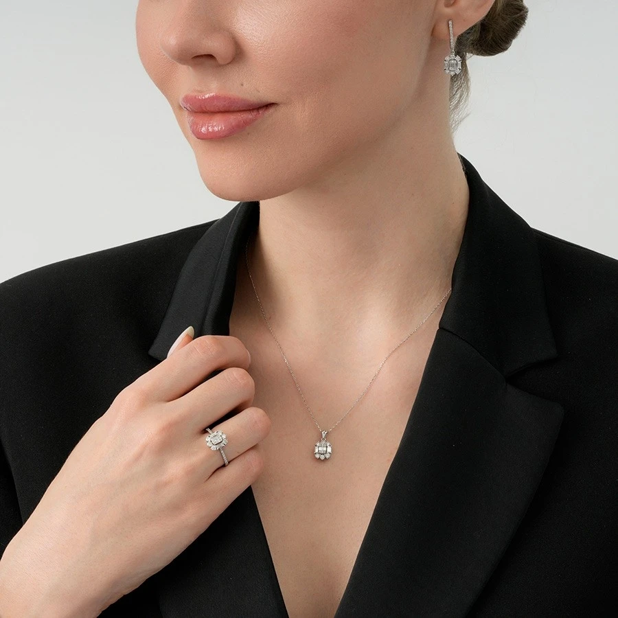 0.61 Karat Pırlanta Baget Yüzük - 4