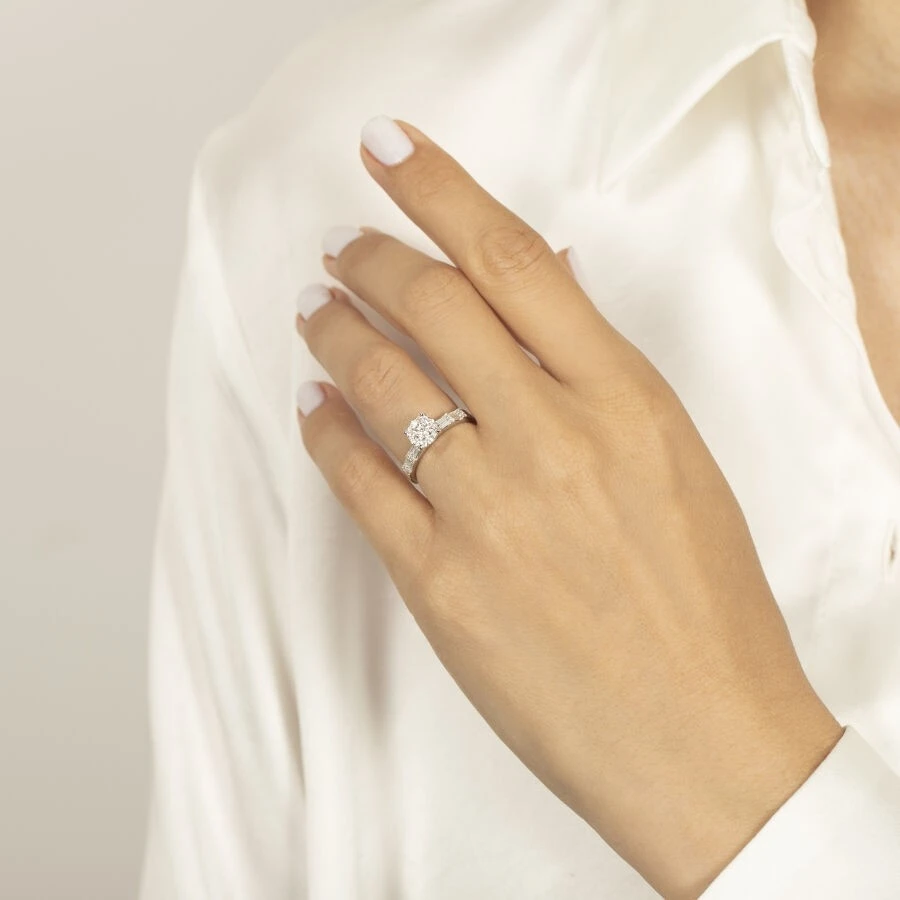 0.69 Karat Pırlanta Baget Yüzük - 2