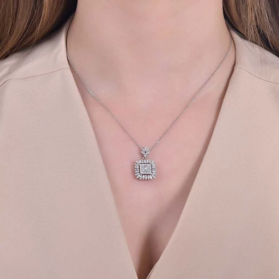 0.76 Karat Pırlanta Baget Kolye - 3