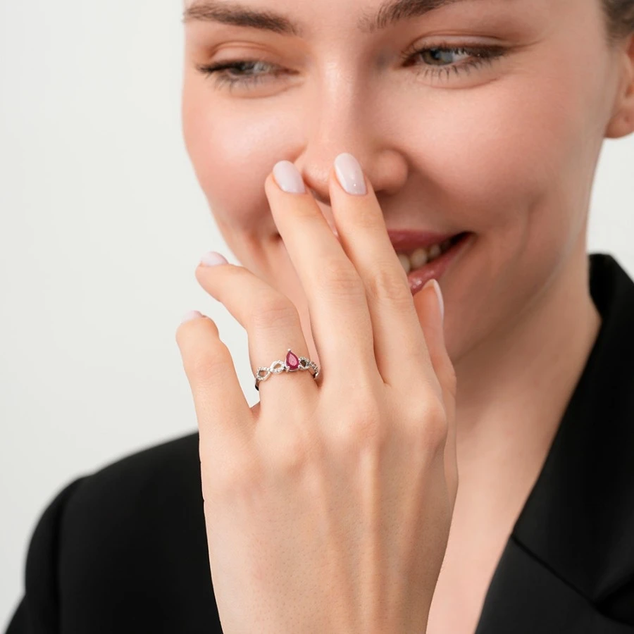 0.76 Karat Pırlanta Damla Yakut Yüzük - 3