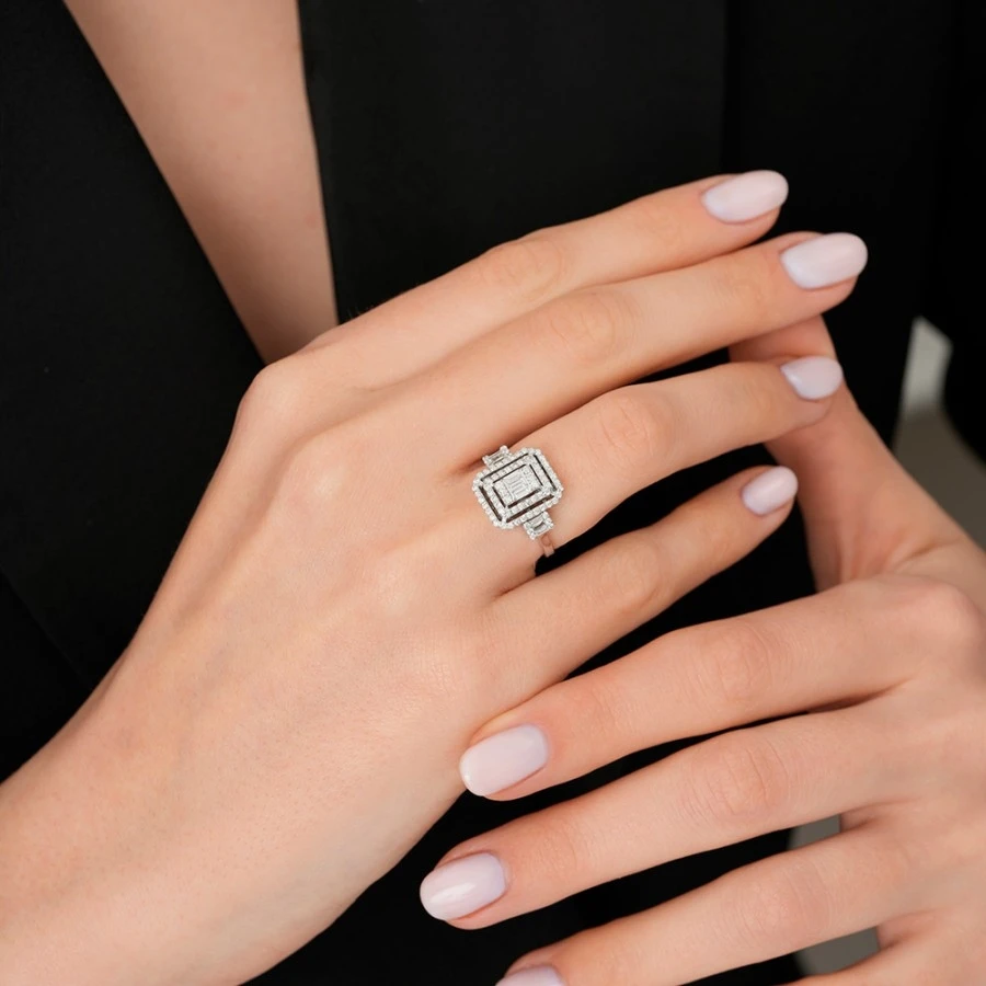 0.77 Karat Pırlanta Baget Yüzük - 3