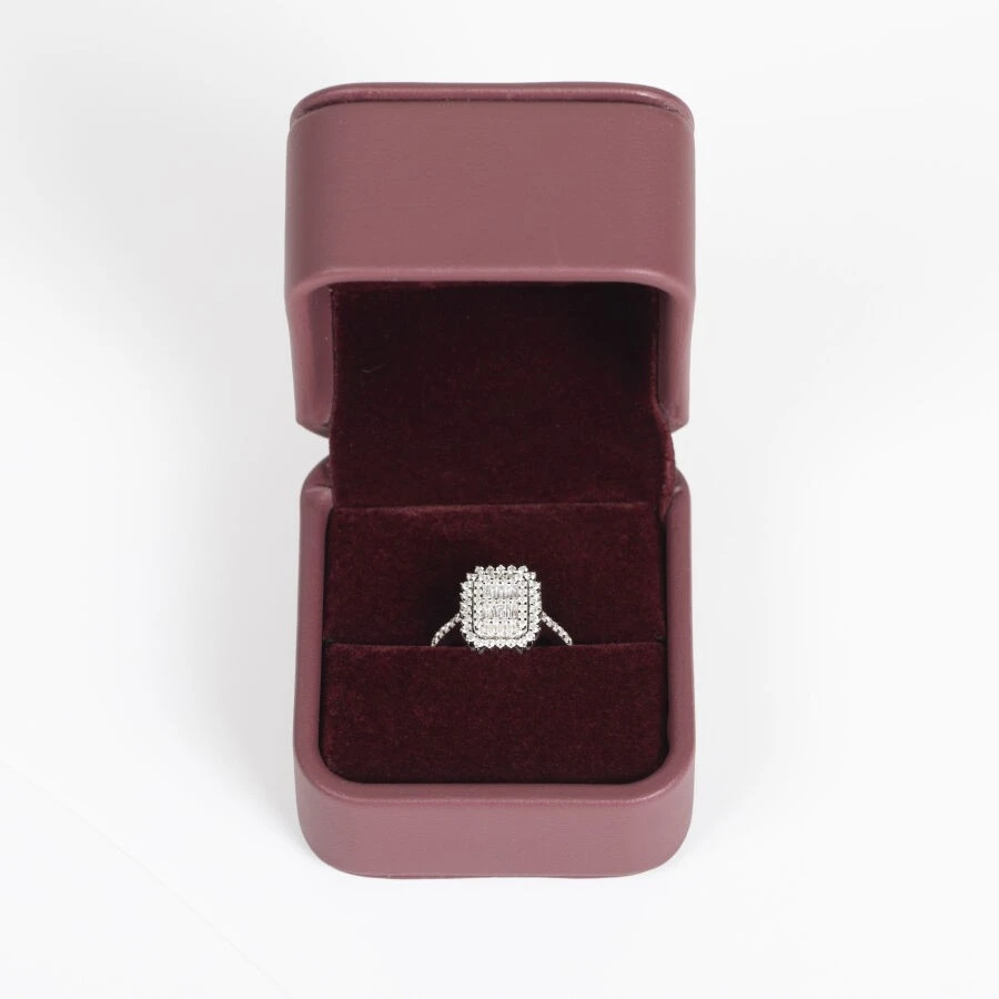 0.81 Karat Pırlanta Baget Yüzük - 4