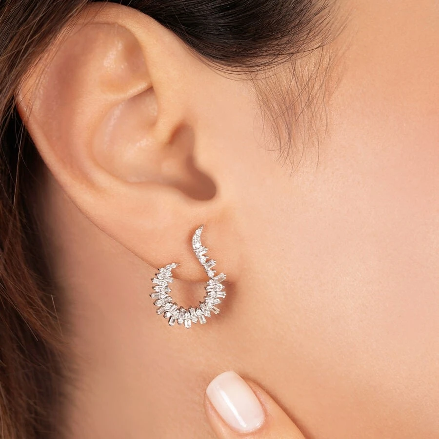 0.88 Karat Pırlanta Baget Küpe - 3