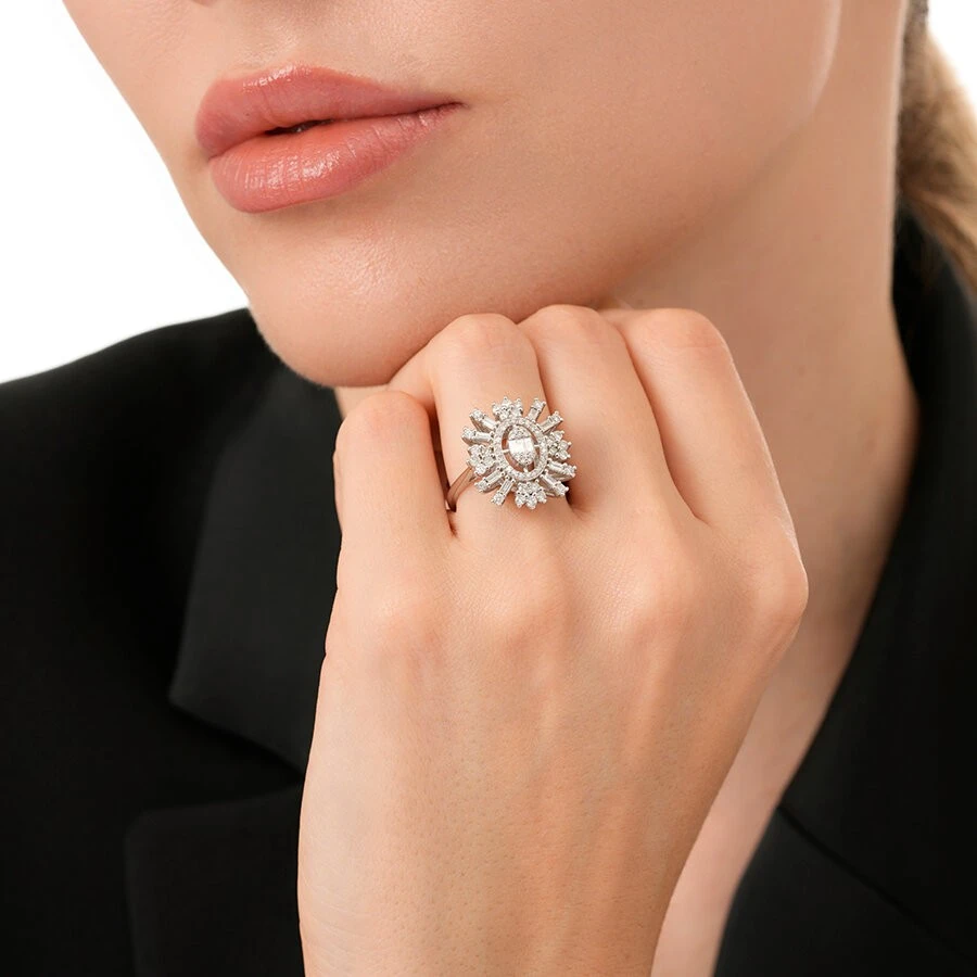 0.93 Karat Pırlanta Baget Yüzük - 3