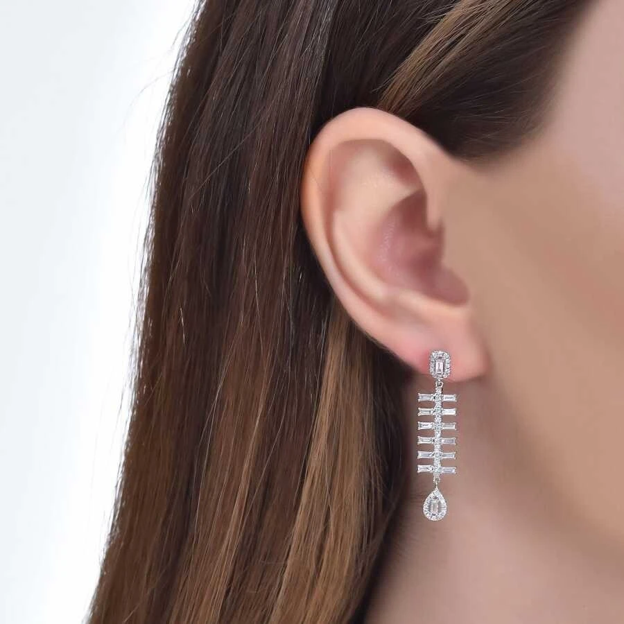 0.98 Karat Pırlanta Baget Küpe - 3