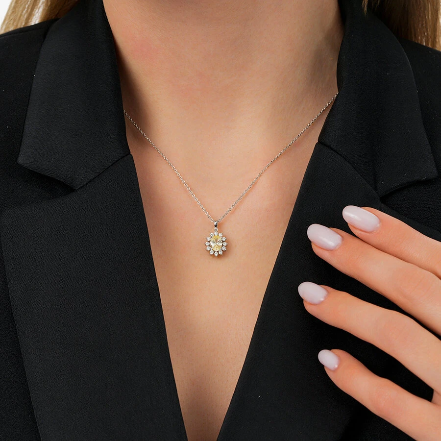 1.51 Karat Pırlanta Fancy Oval Kolye - 3