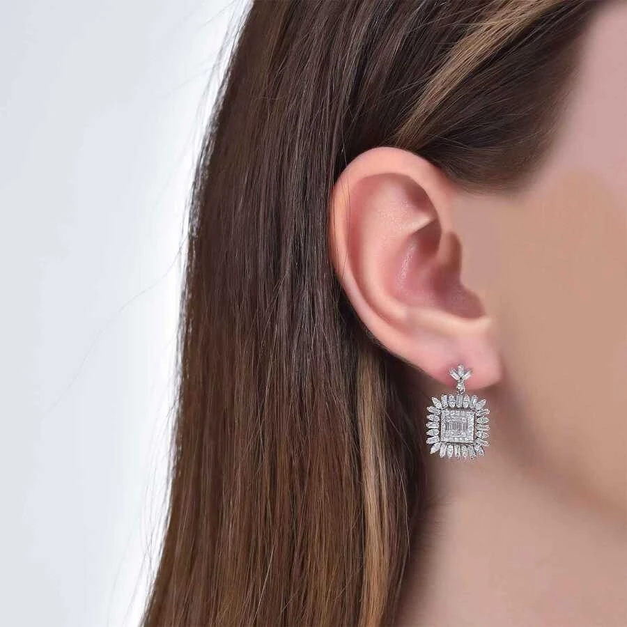 1.20 Karat Pırlanta Baget Küpe - 3